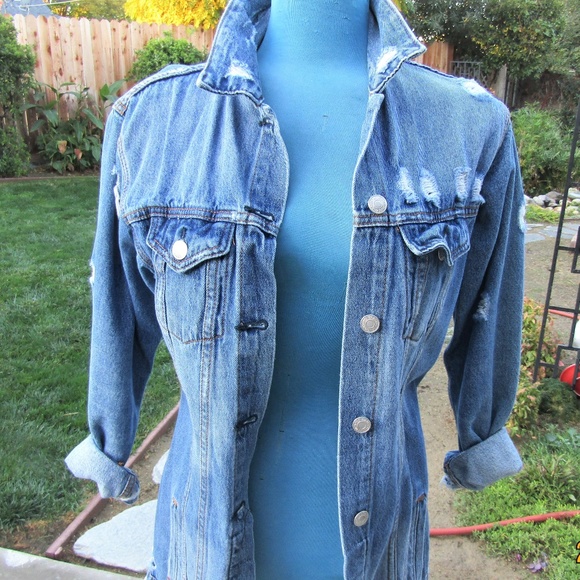 BLUE JEAN JACKET SIZE MED - Picture 1 of 5